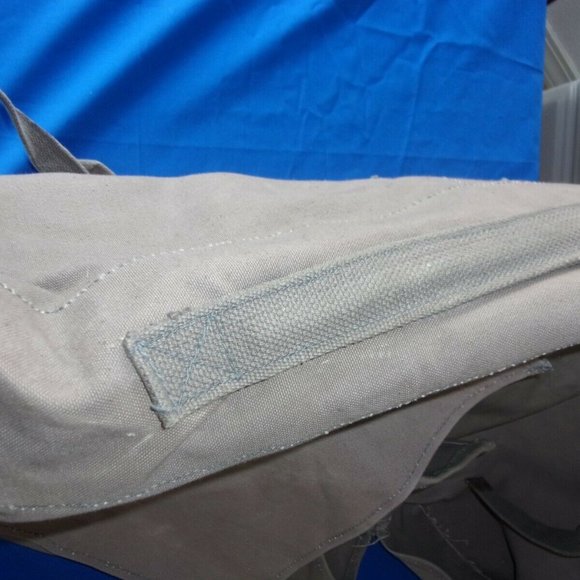 LARGE WWII CANVAS BARREL BACKPACK RUCK ROLL AWAY HAS INITIALS CF 21SI391 - Picture 3 of 12